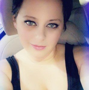 Meet your Posher, Lizzie